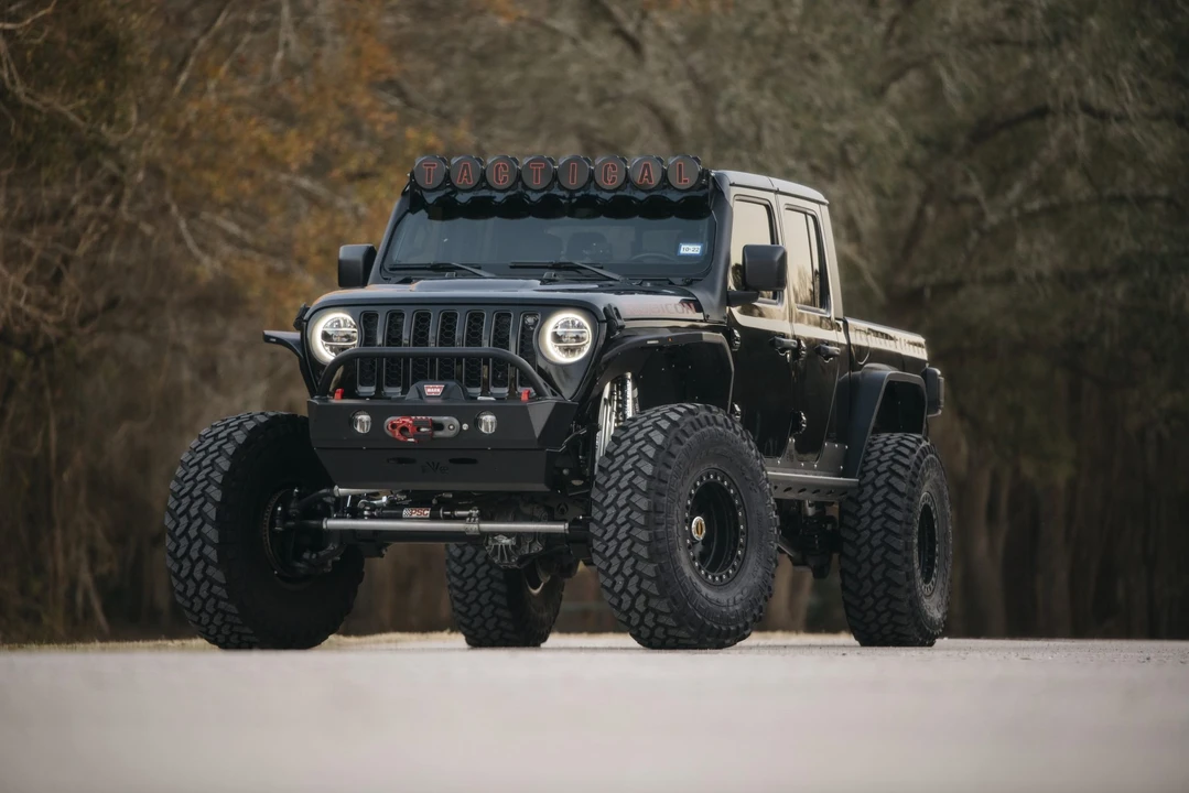 2020 Jeep JT Gladiator - Image 2 of 31