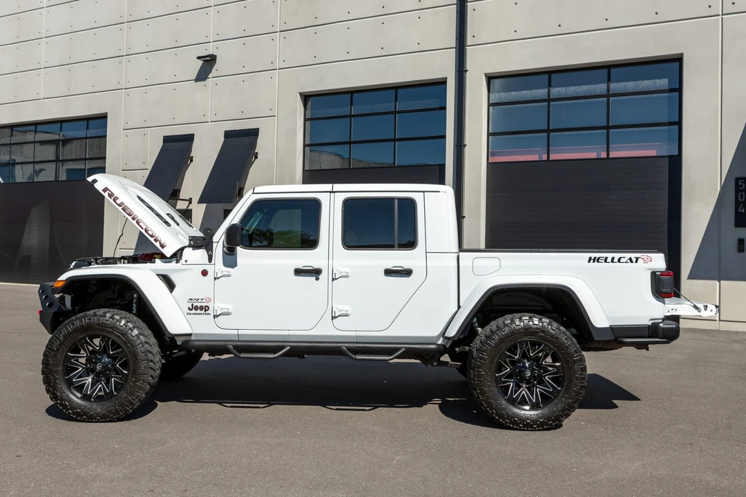 2020 Jeep JT Gladiator - Image 17 of 31