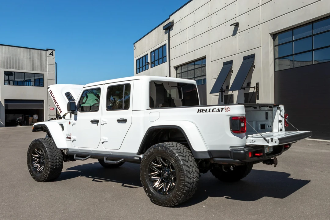 2020 Jeep JT Gladiator - Image 16 of 31