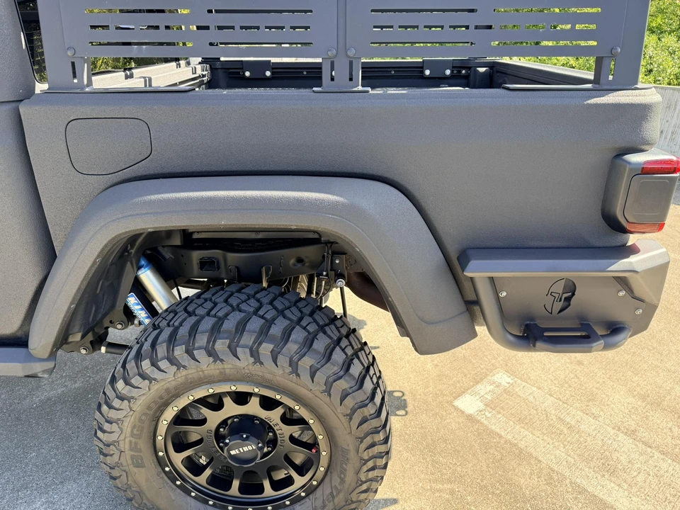 2020 Jeep JT Gladiator - Image 25 of 31