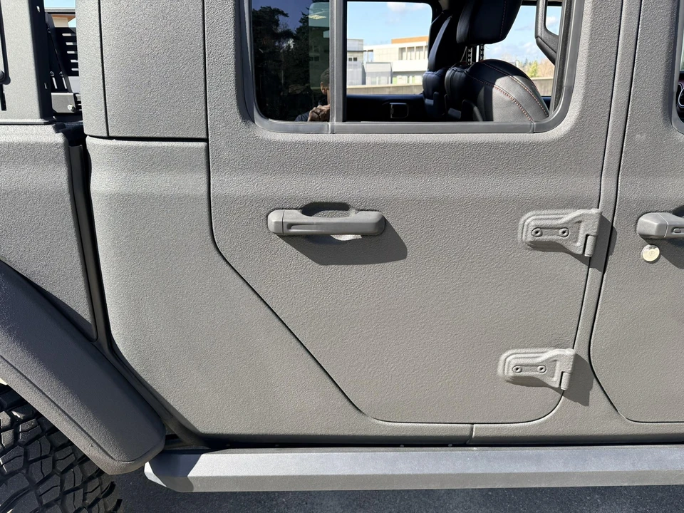 2020 Jeep JT Gladiator - Image 29 of 31