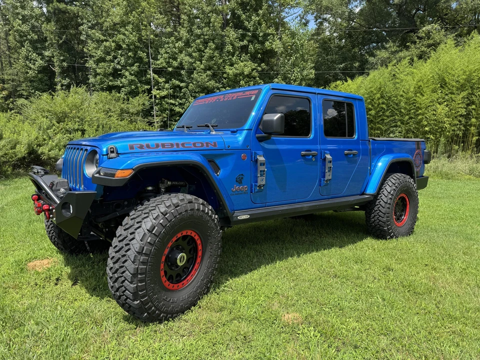 2021 Jeep JT Gladiator - Image 2 of 31