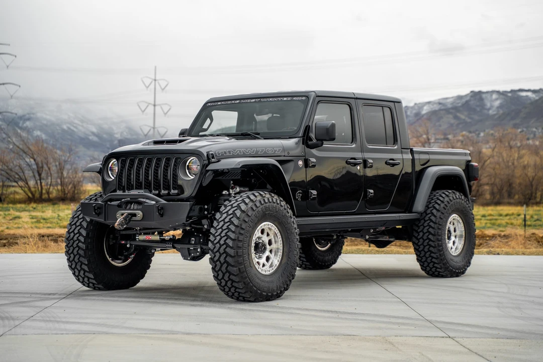 2023 Jeep JT Gladiator - Image 2 of 31