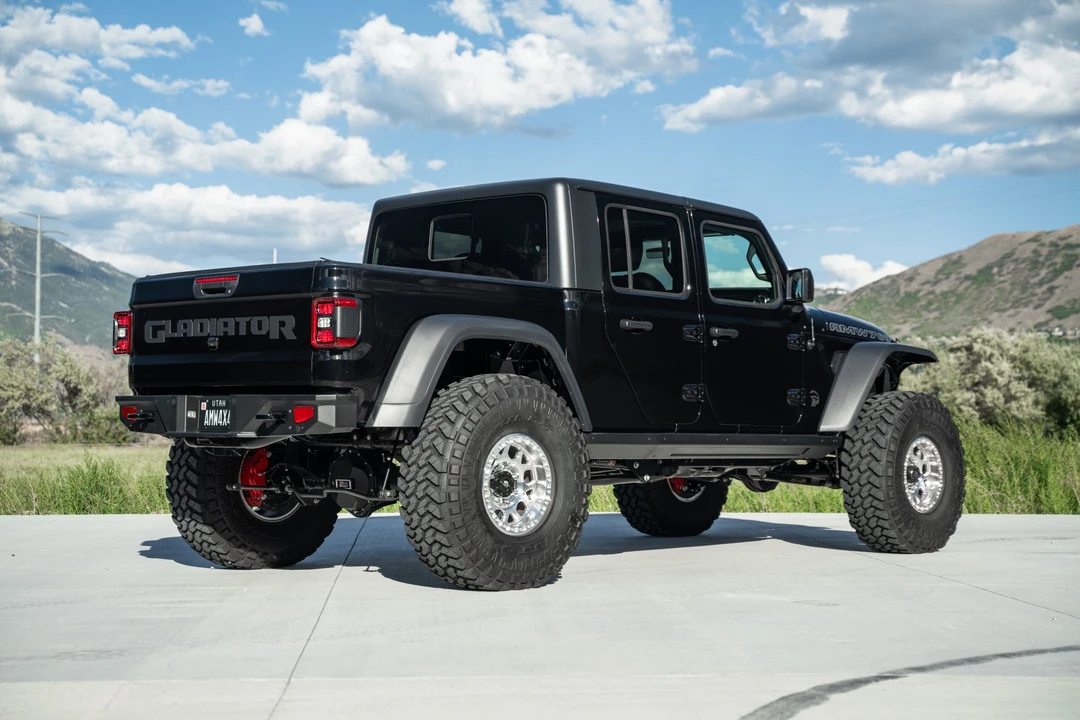2023 Jeep JT Gladiator - Image 9 of 31
