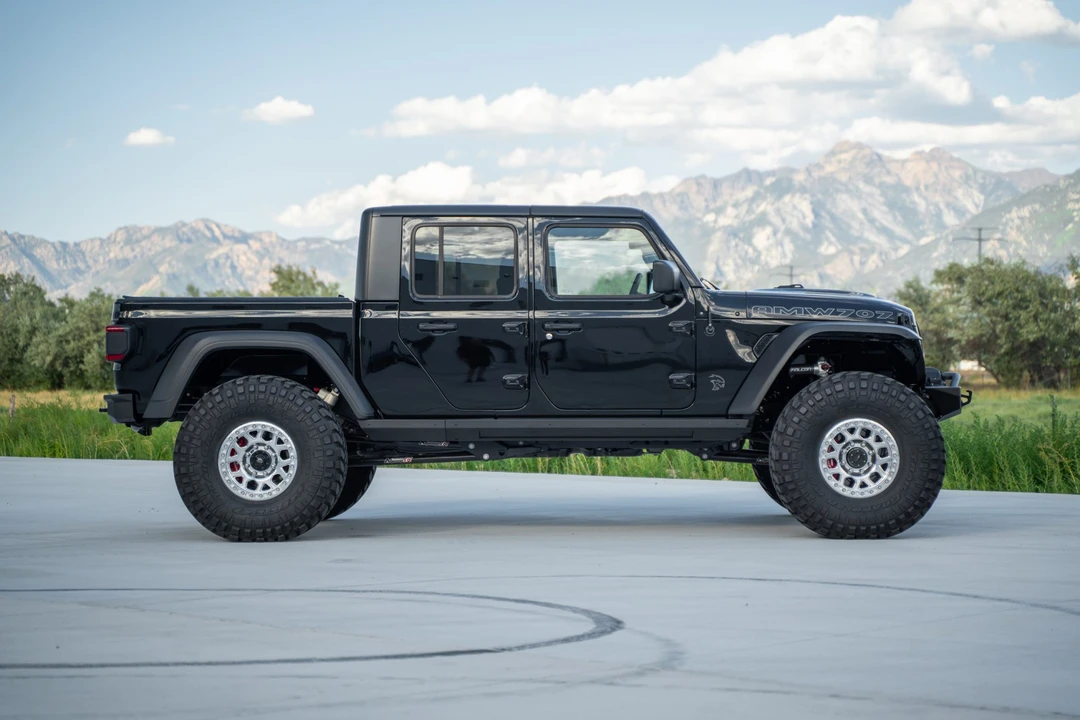 2023 Jeep JT Gladiator - Image 12 of 31