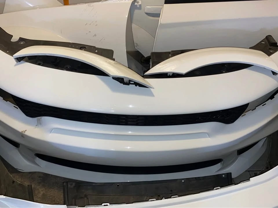 Parts & Memorabilia Bodywork - Image 2 of 8