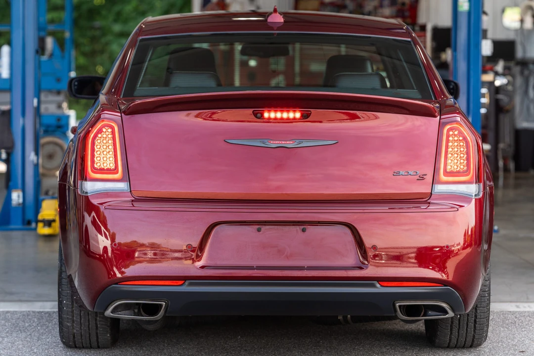 2022 Chrysler 300 (2005-2023) - Image 9 of 31