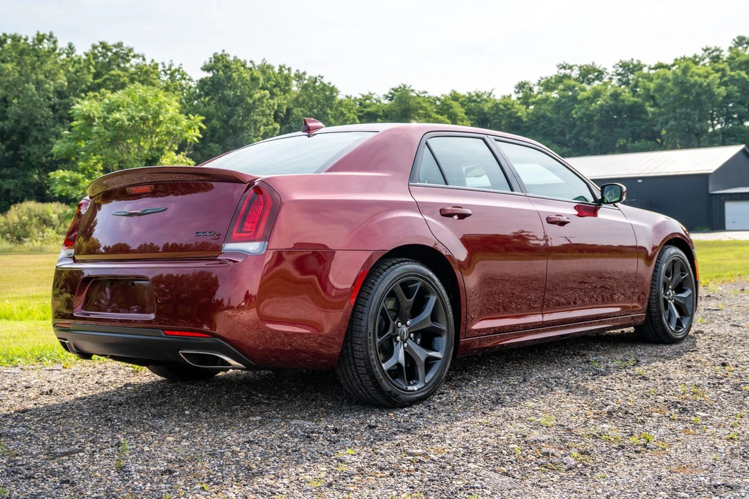 2022 Chrysler 300 (2005-2023) - Image 7 of 31