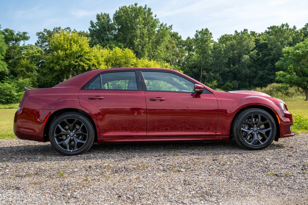 2022 Chrysler 300 (2005-2023) - Image 6 of 31