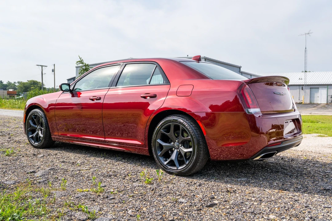 2022 Chrysler 300 (2005-2023) - Image 10 of 31