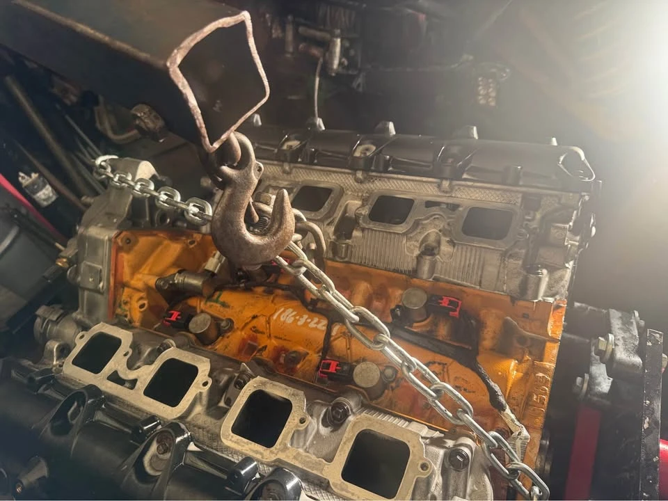 Parts & Memorabilia Engines - Image 4 of 4