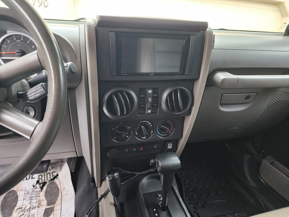 2009 Jeep JK Wrangler - Image 28 of 31
