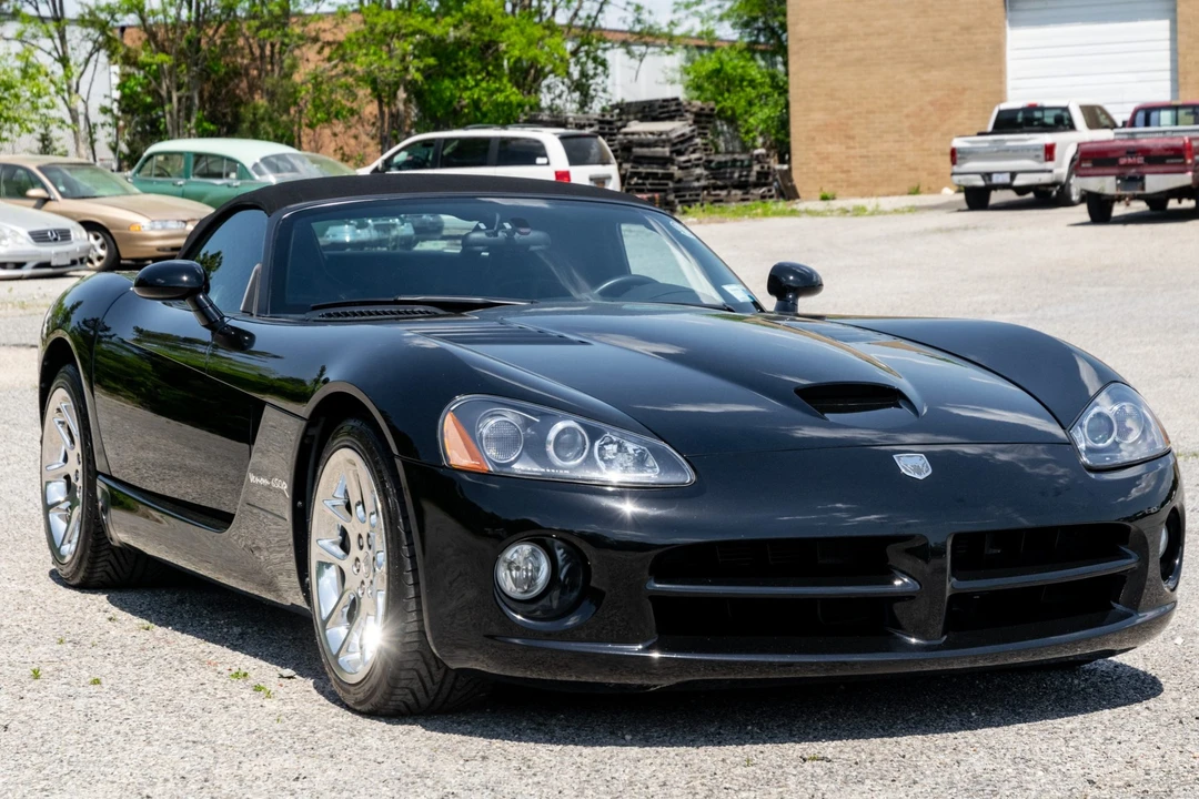 2003 Dodge Viper 3rd Gen - Image 5 of 31