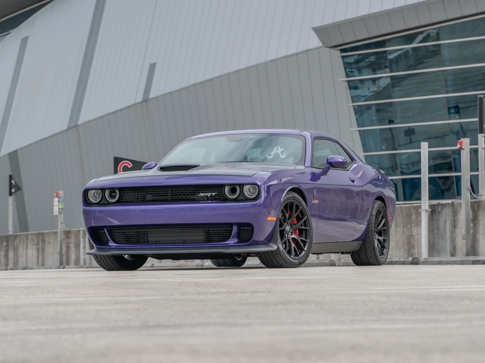 2016 Dodge Challenger SRT Hellcat 3rd Gen - Image 2 of 31