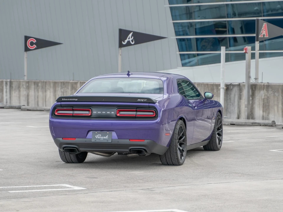 2016 Dodge Challenger SRT Hellcat 3rd Gen - Image 17 of 31