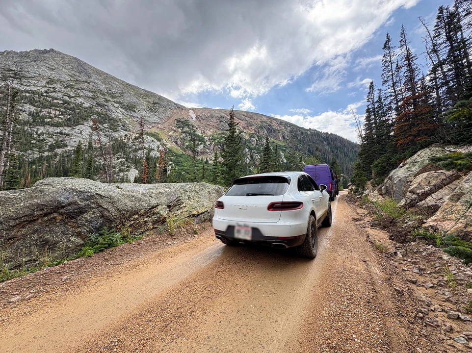 2017 Porsche Macan - Image 2 of 6