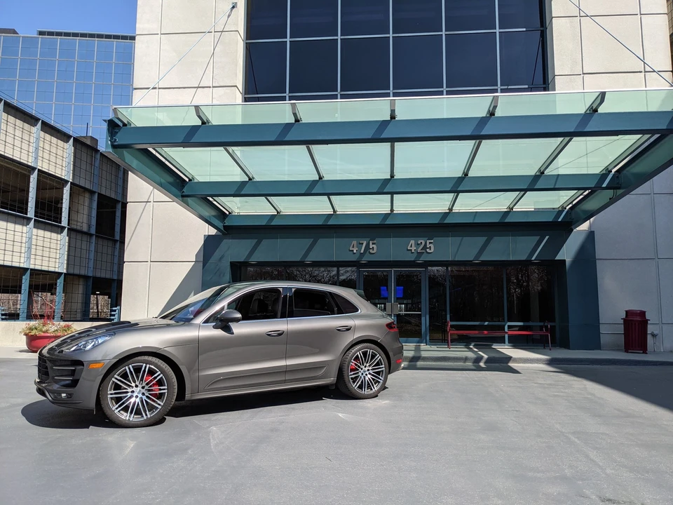 2015 Porsche Macan Turbo - Image 3 of 17