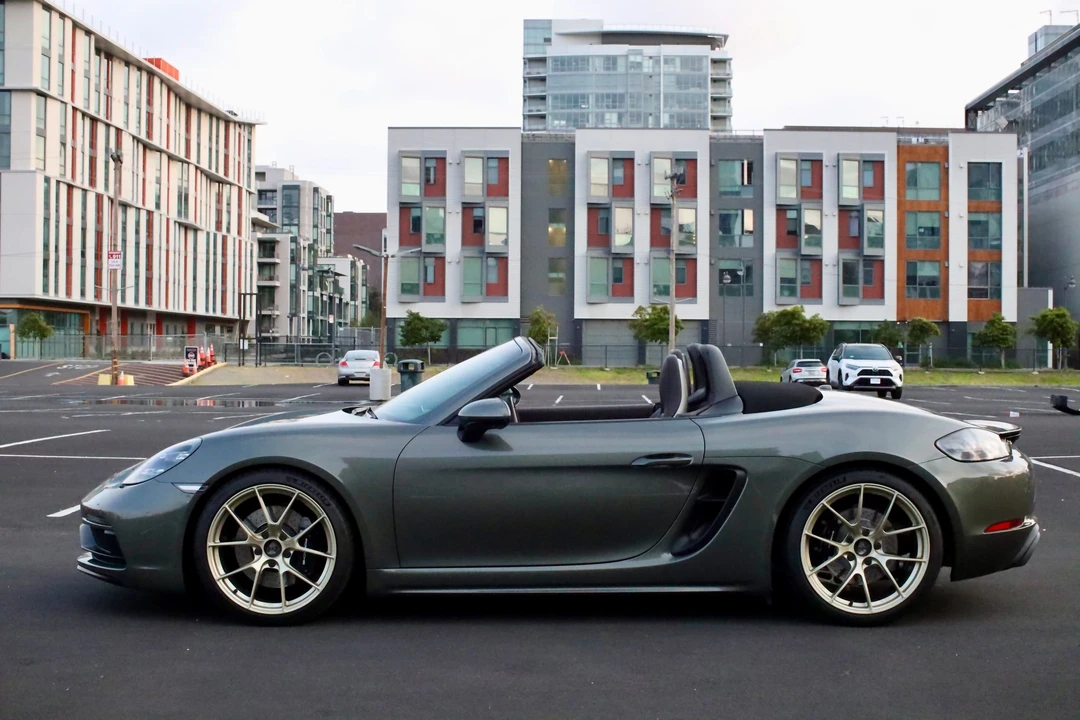 2021 Porsche 718 Boxster GTS 4.0 - Image 2 of 22