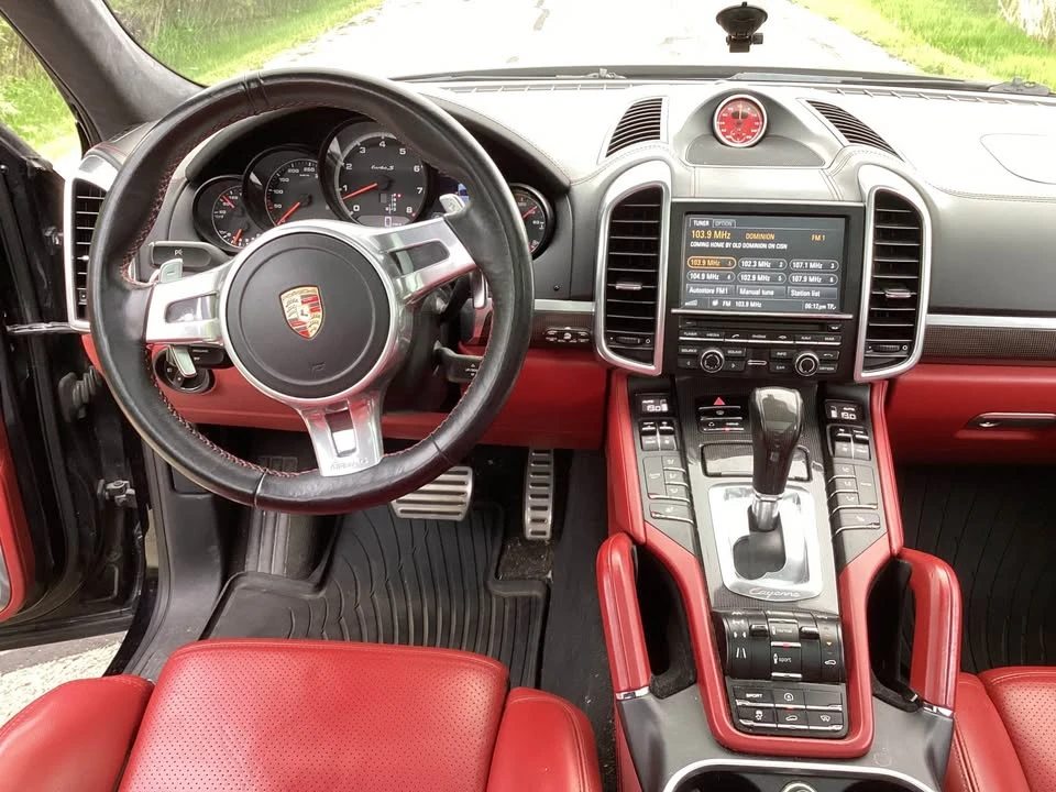 2014 Porsche 958 Cayenne Turbo S - Image 6 of 10