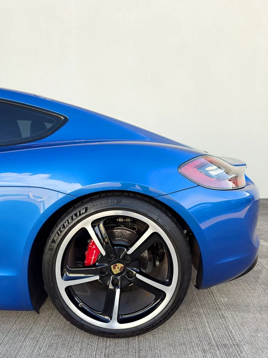 2016 Porsche 981 Cayman GTS - Image 14 of 31
