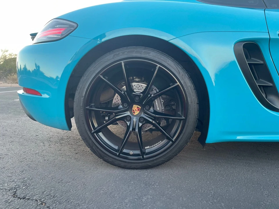 2017 Porsche 718 Cayman - Image 8 of 31