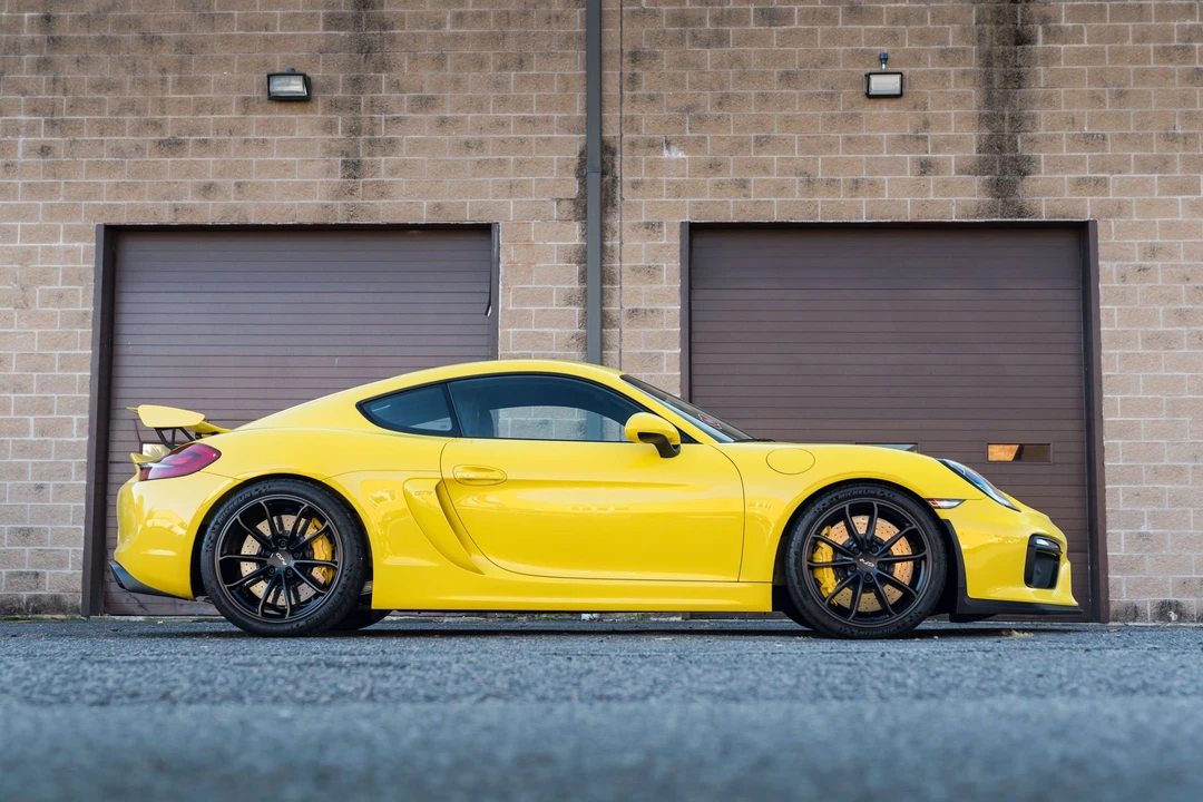 2016 Porsche 981 Cayman GT4 - Image 10 of 13