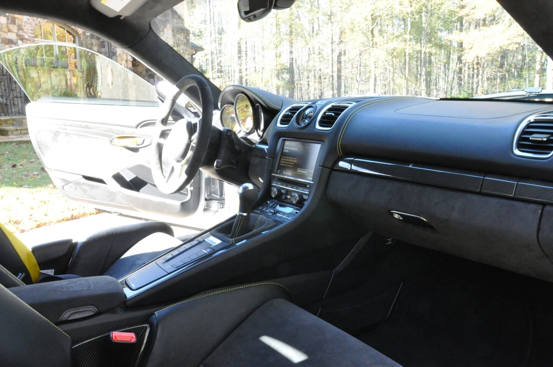 2016 Porsche 981 Cayman GT4 - Image 14 of 14