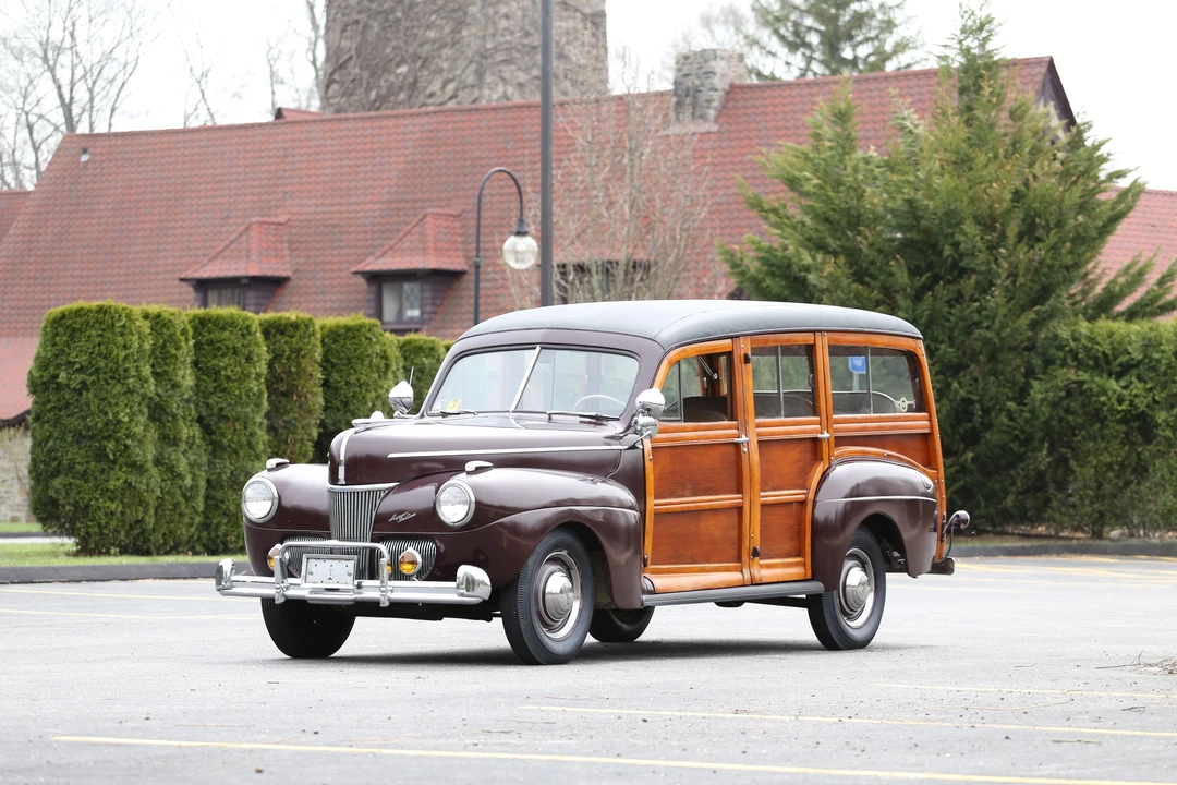 1941 Ford Standard & Deluxe & Super Deluxe - Image 9 of 16