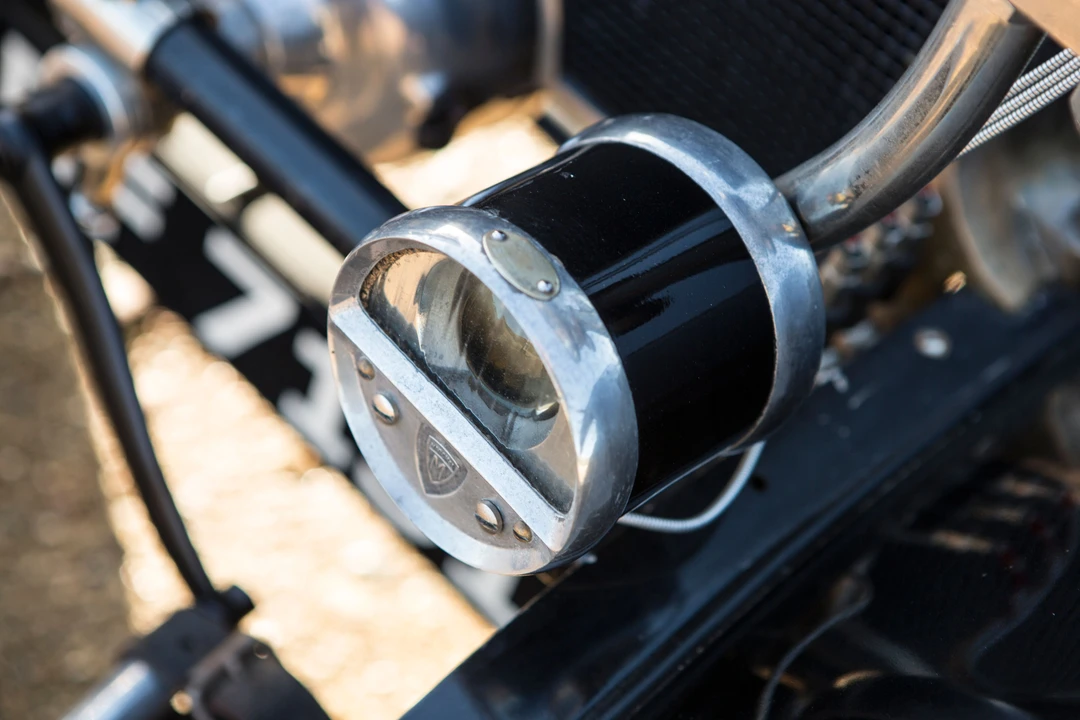 Hispano-Suiza - Image 30 of 31