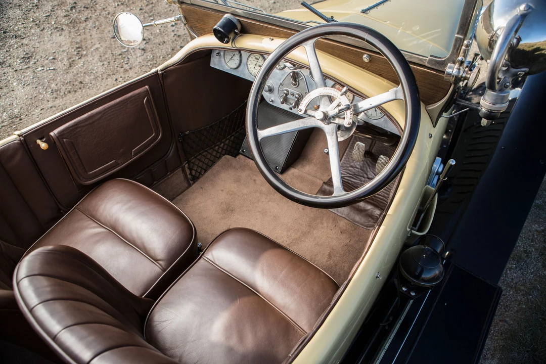 Hispano-Suiza - Image 25 of 31