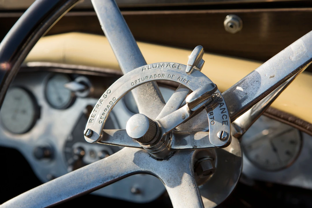Hispano-Suiza - Image 27 of 31