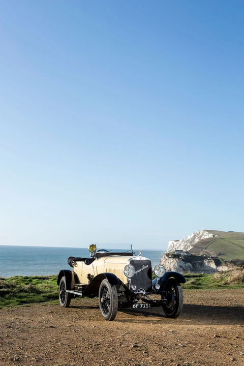 Hispano-Suiza - Image 4 of 31