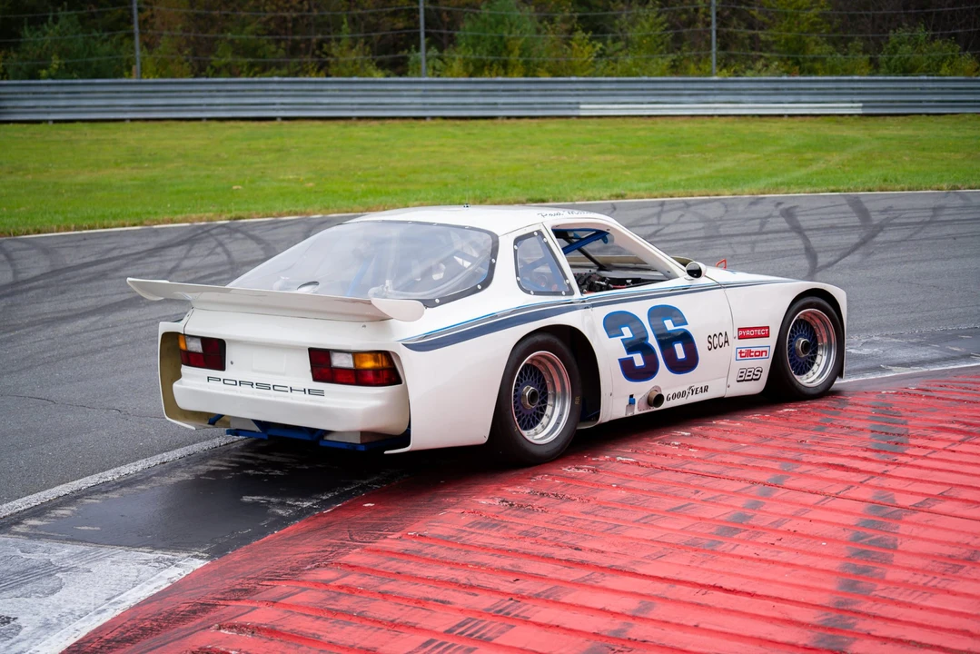 1982 Porsche 924 Turbo - Image 13 of 31