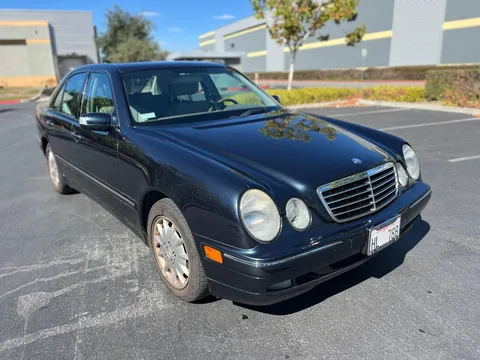2001 Mercedes-Benz E320