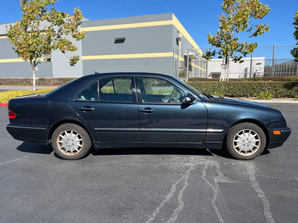 2001 Mercedes-Benz W210 E-Class - Image 3 of 22