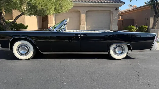 1965 Lincoln Continental Convertible