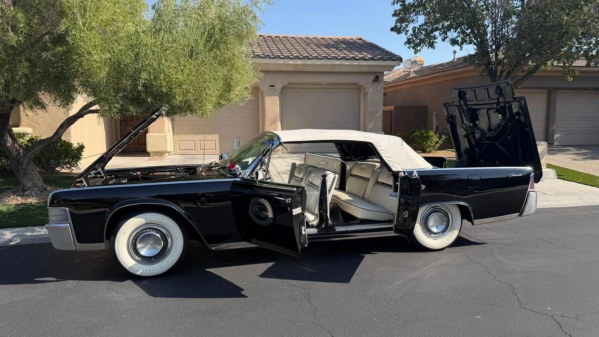 1965 Lincoln Continental 4th Gen - Image 13 of 13