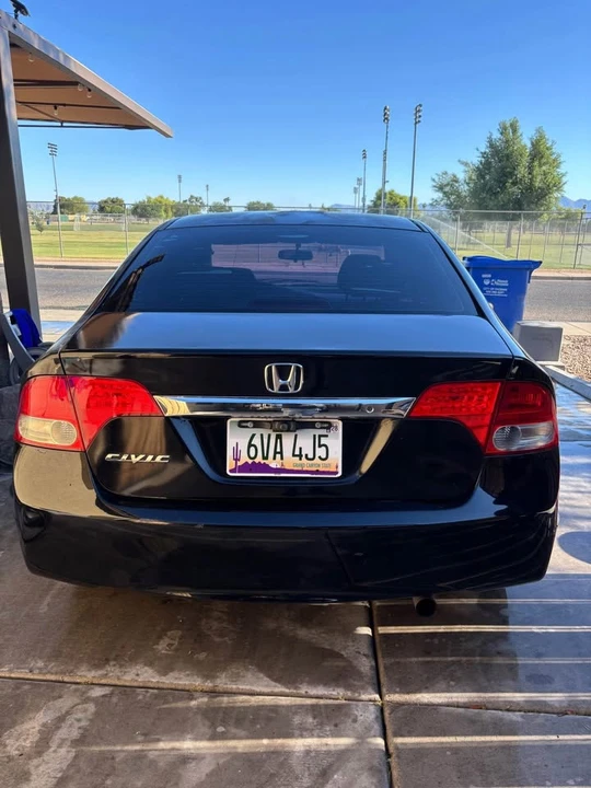 2011 Honda Civic 8th Gen - Image 3 of 6