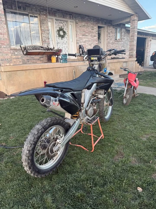 2005 Honda CRF - Image 3 of 4