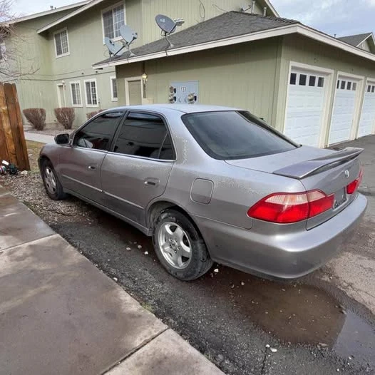 2000 Honda Prelude 5th Gen - Image 1 of 1