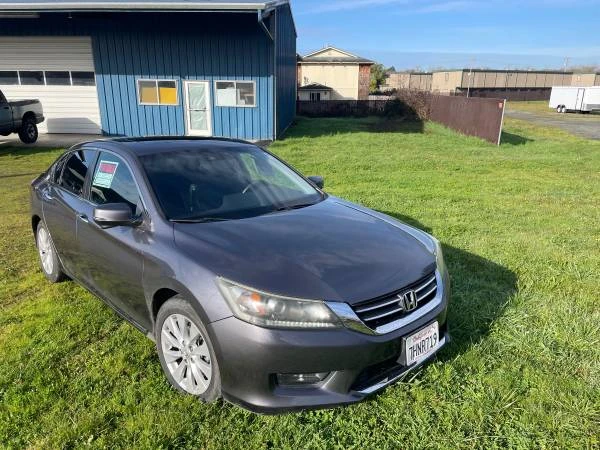 2014 Honda Accord 9th Gen - Image 2 of 3