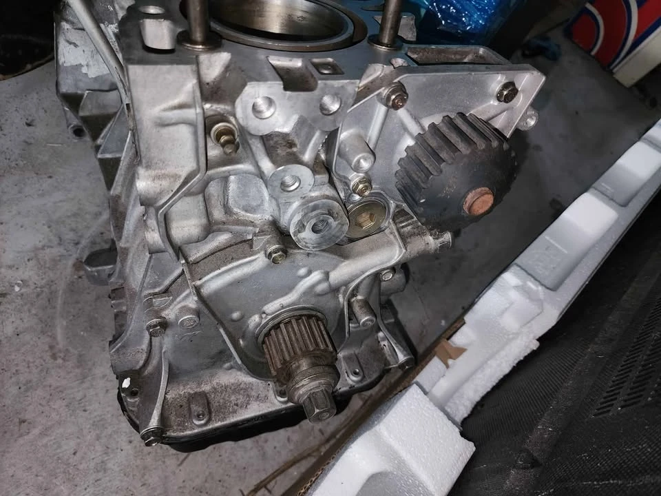 1993 Parts & Memorabilia Engines - Image 6 of 10