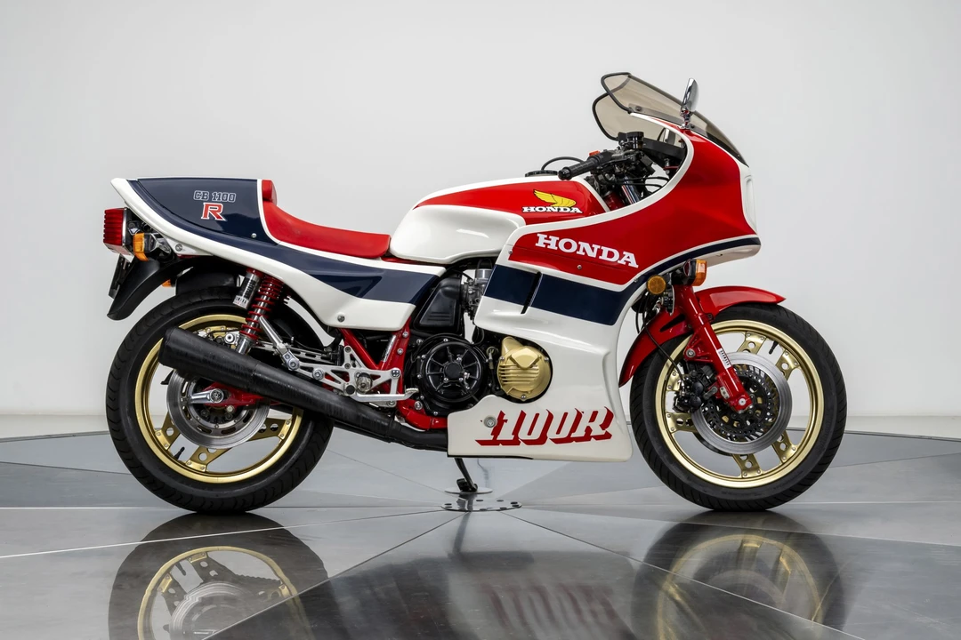 Honda Super Sport: CB750F & CB900F & CB1100F - Image 2 of 31
