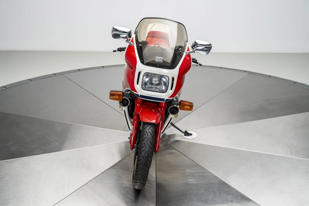 Honda Super Sport: CB750F & CB900F & CB1100F - Image 9 of 31