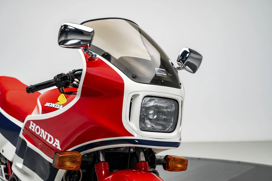 Honda Super Sport: CB750F & CB900F & CB1100F - Image 12 of 31