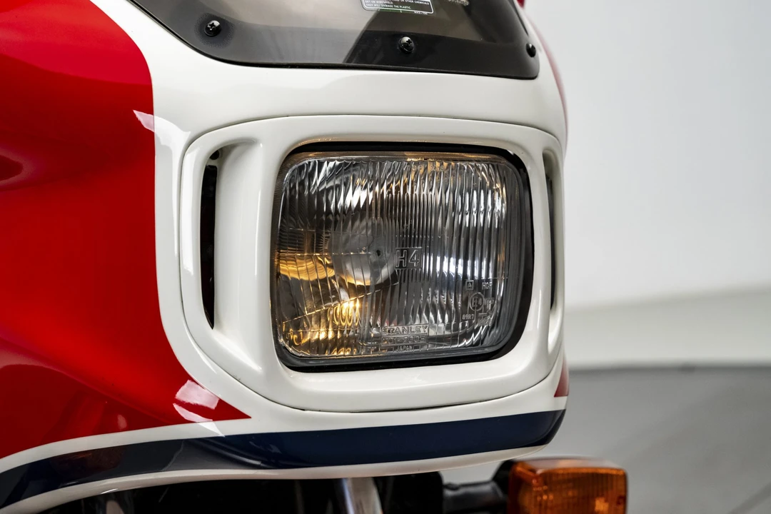 Honda Super Sport: CB750F & CB900F & CB1100F - Image 13 of 31