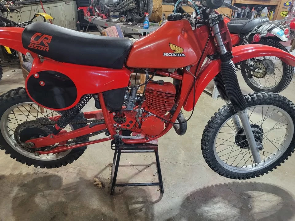 Honda CR - Image 6 of 6