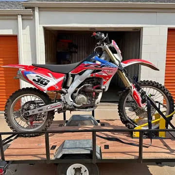 Honda CRF250X Dirt Bike