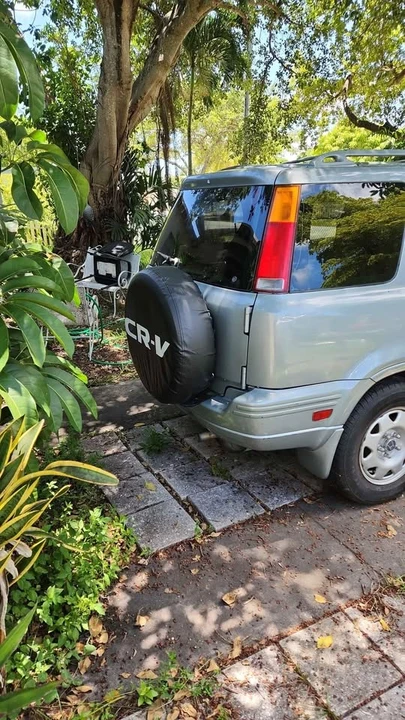 1998 Honda CR-V 1st Gen - Image 2 of 4