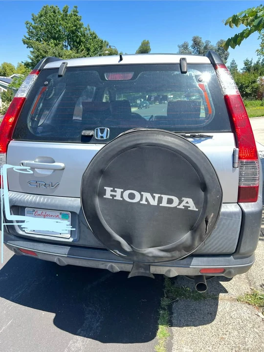 2003 Honda CR-V 2nd Gen - Image 2 of 10